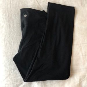 Lululemon Wunder Under Cropped Leggings